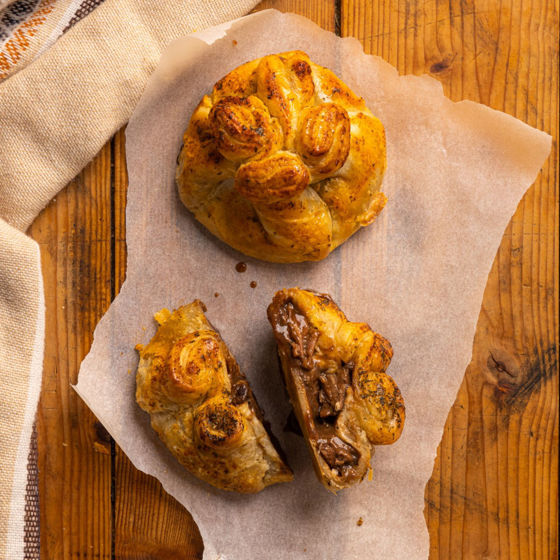 Filled Pastry Purses Steak And Ale